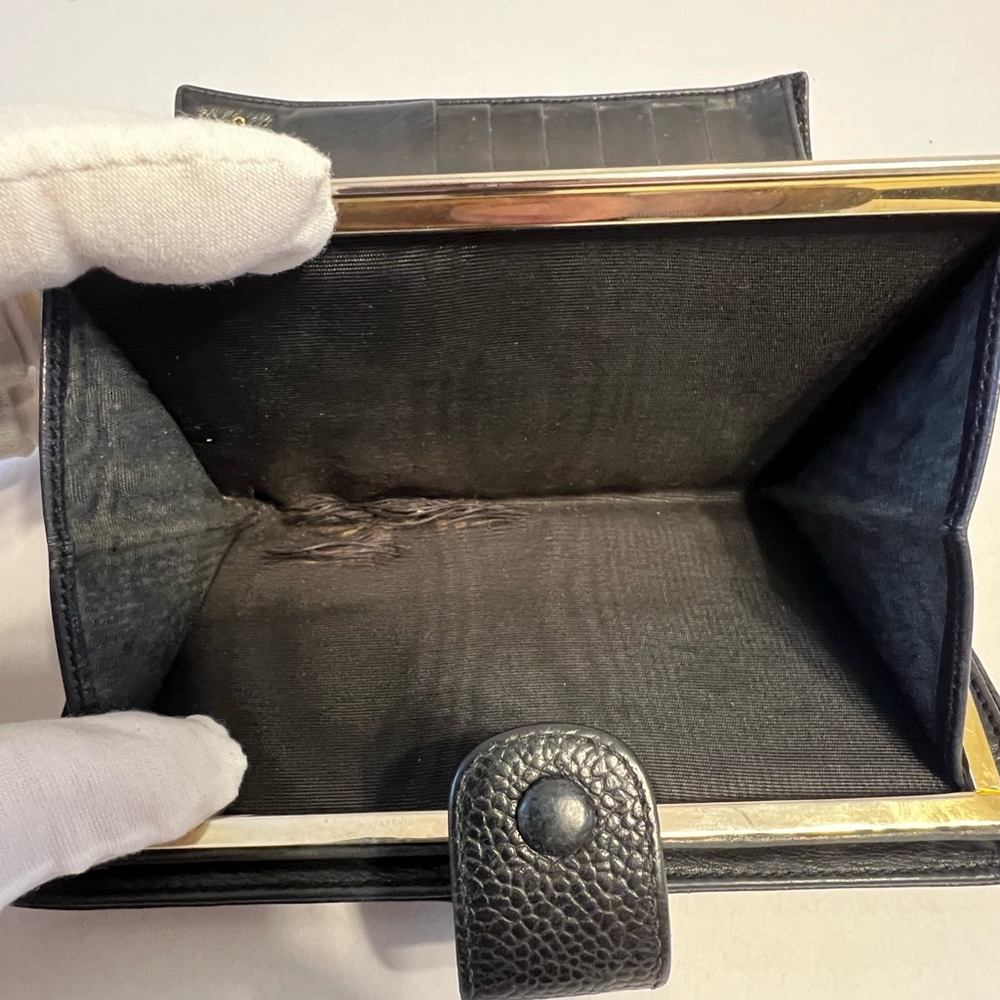 CHANEL Caviar Timeless CC Wallet‎ with COA card - Picture 7 of 14